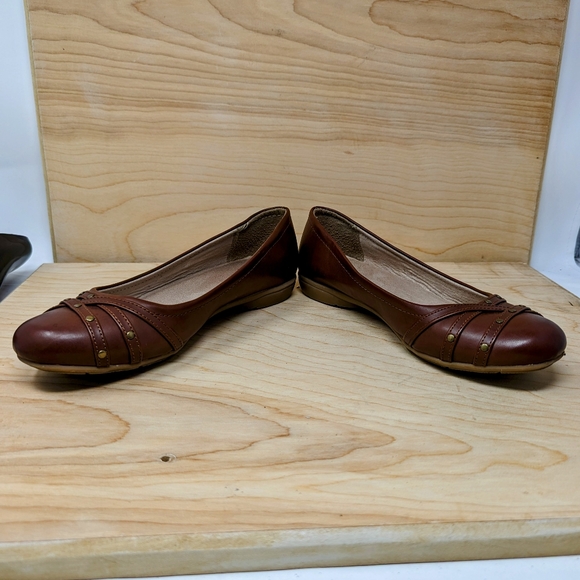 WHITE MOUNTAIN Women's Clara Ballet Flat, Brown Size 8.5 - Picture 6 of 7